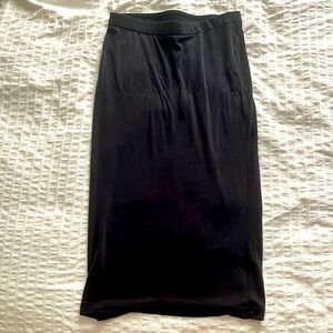 BB Dakota midi skirt in black, like new, size XS